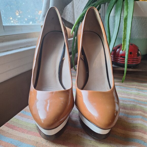 Brown Patent Leather Stiletto Pumps - Picture 3 of 9